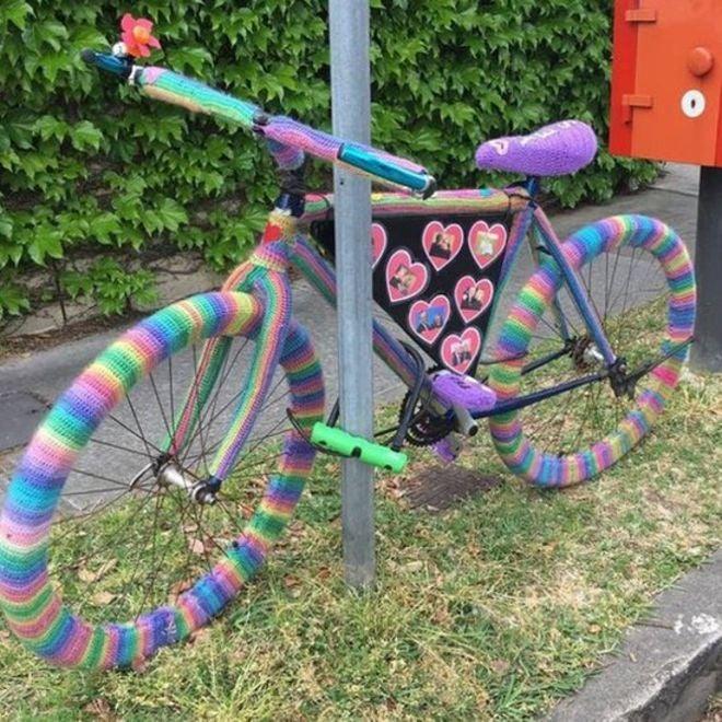 Australian PM searches for crochet bike creator